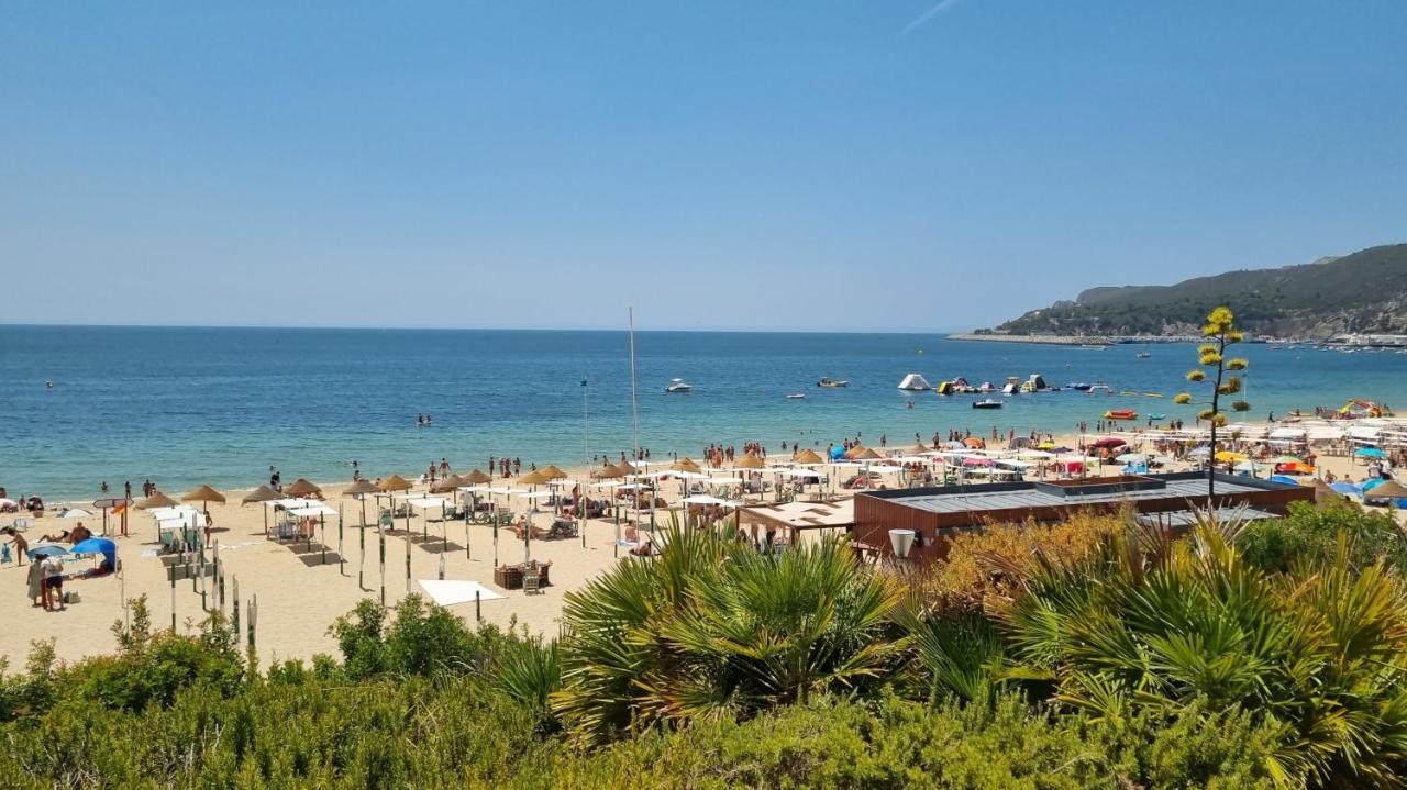 Sesimbra Sun&Sea - Beachfront Apartment! Exterior photo